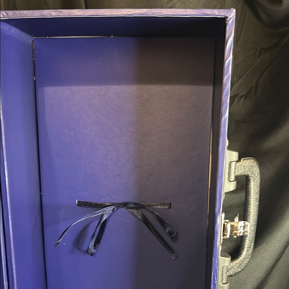 Vintage Chosun Teddy Bear Travel Trunk - Picture 7 of 11